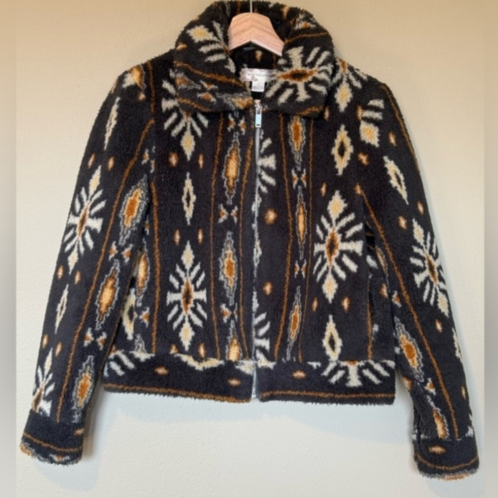 Band of Gypsies Women’s Harvest Moon Sherpa Jacket in Black Salt, Size Medium